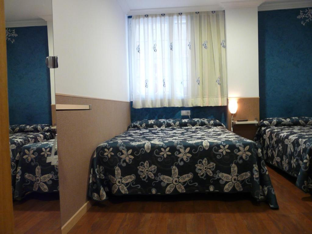 Hostal Gaudi Cuenca Cuenca (Castilla-La Mancha) Quarto foto